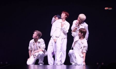 "ขอบคุณที่ไม่ทิ้งกัน" ประมวลภาพ คอนเสิร์ตเต็มรูปแบบครั้งแรกของ POW มันสุดเหวี่ยงเอเนอร์จีไม่มีตก